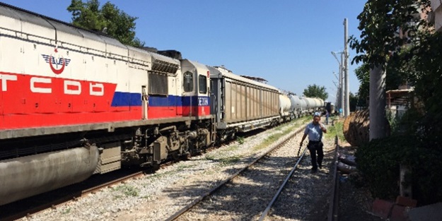 Van'da trene mayınlı saldırı