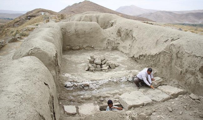 Van'da Urartular'a ait kanalizasyon sistemi bulundu