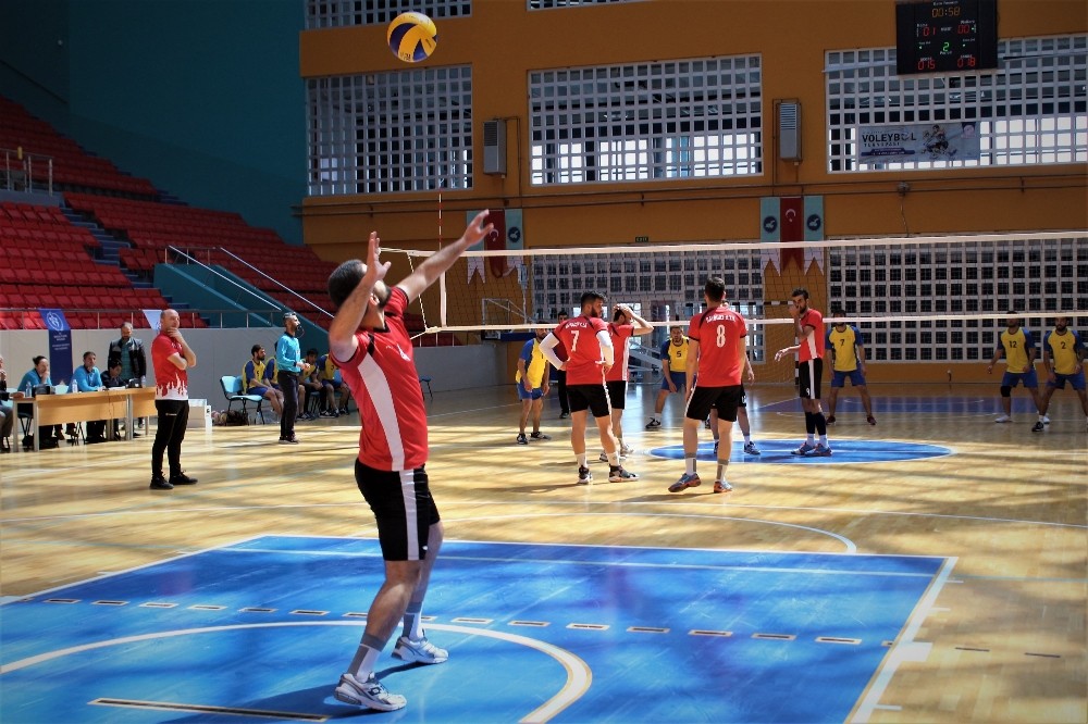 Van’da Voleybol Türkiye Finali Grup Eleme Müsabakaları 