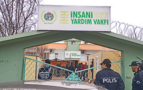 Van’da 13 kişiye tutuklama