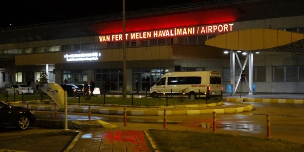 Van'daki uçuşlara sağanak engeli