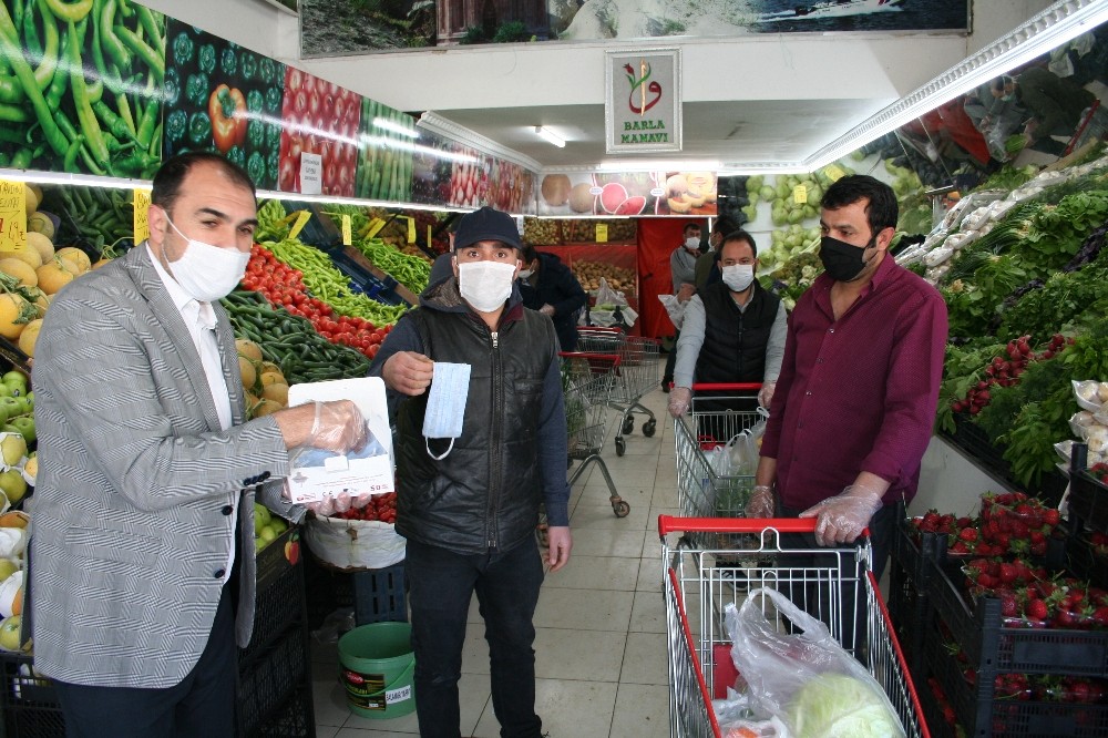 VANESOB Başkanı Berge’den maske dağıtımı 