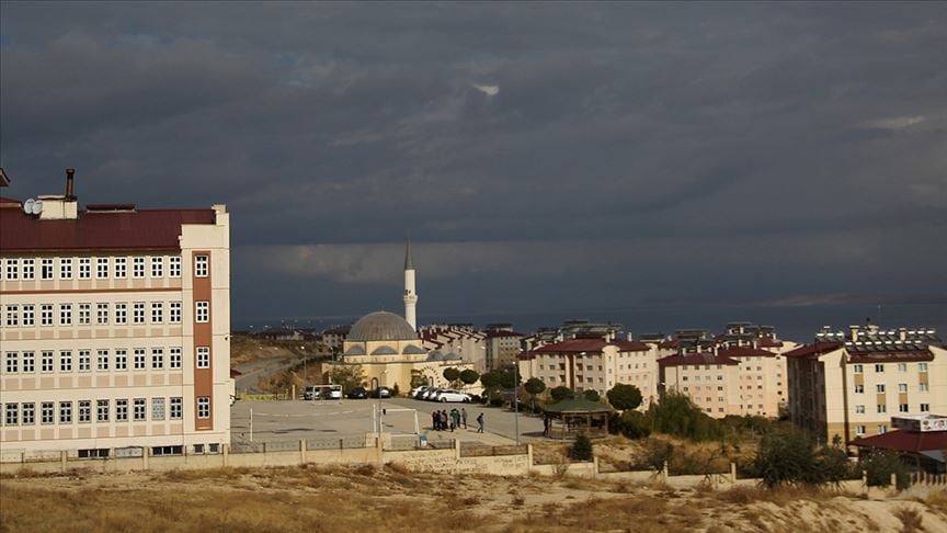 Van'ın Saray Belediyesine Kaymakam Mehmet Halis Aydın getirildi