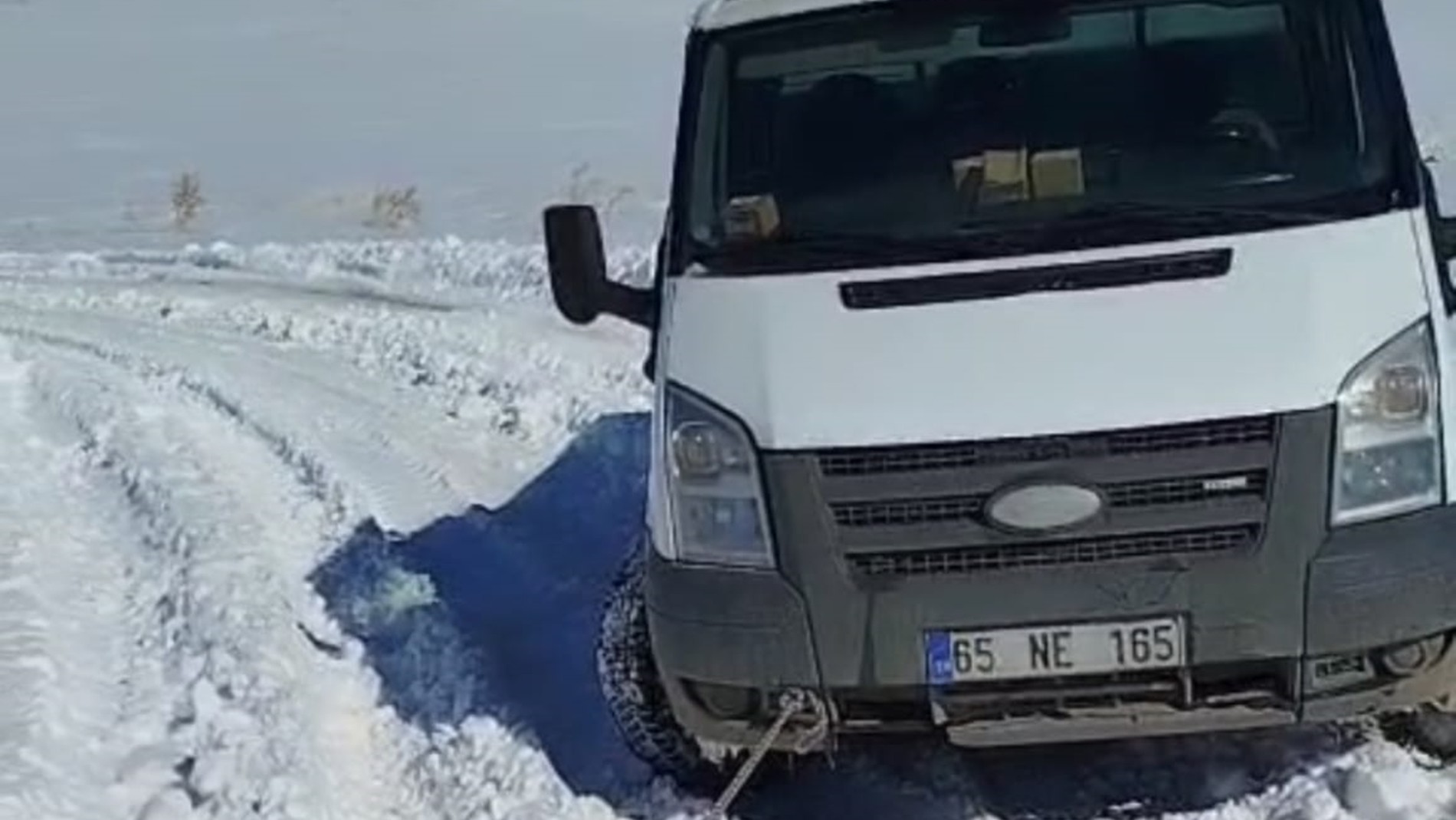 Van'ın Saray İlçesi Molla Topuz Köyü'nde Kış Şartları Hayatı Zorlaştırıyor