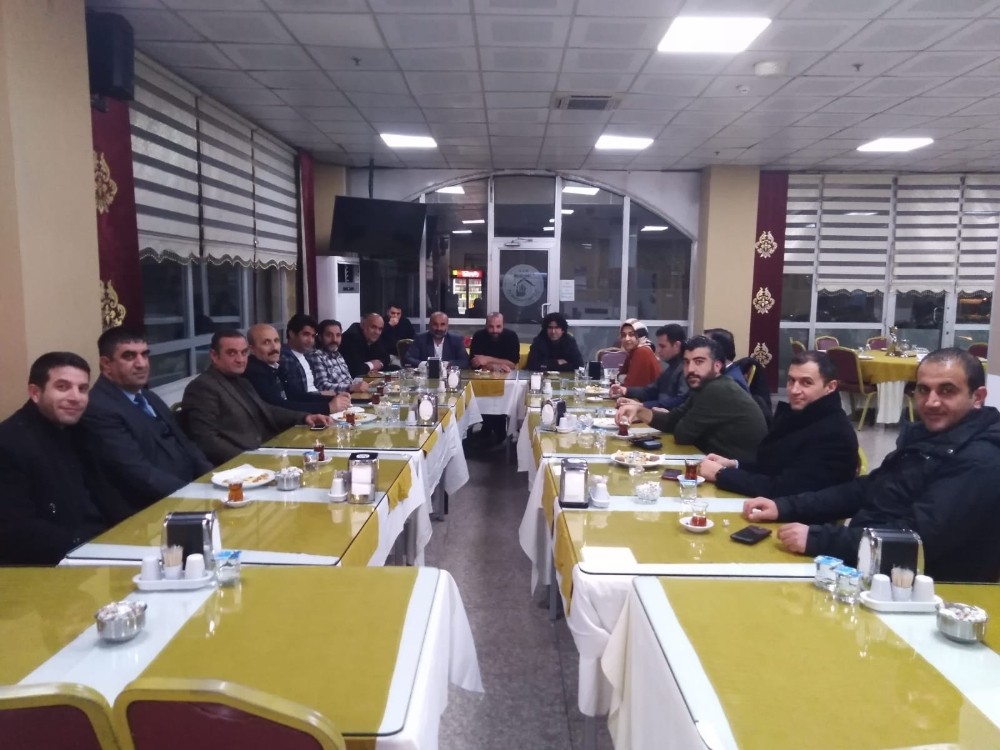 Vanlı gazetecilerden istişare toplantısı 