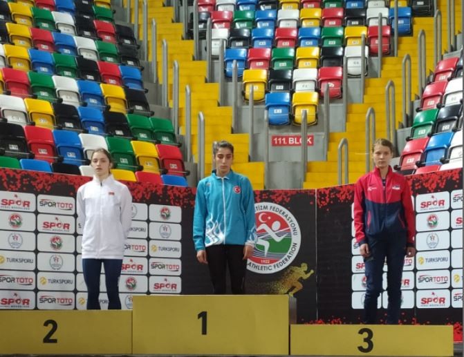 Vanlı Nevin Balkan şampiyonu oldu 
