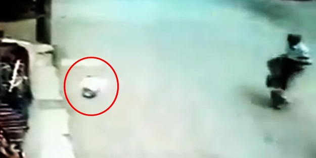 Var mı böyle bir millet? Alev alan tüpe öyle bir şey yaptı ki...