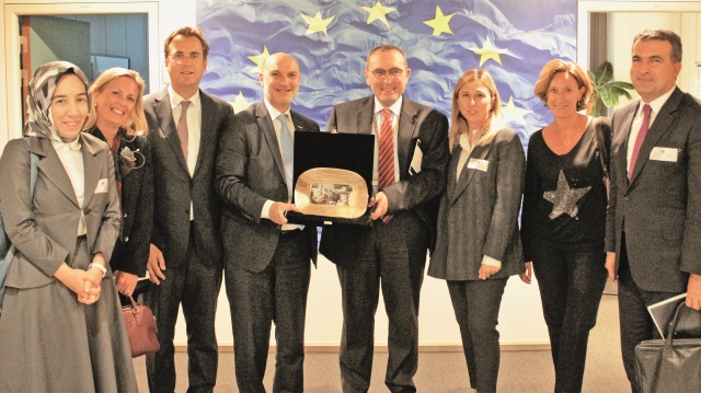 Vardan: Düşmanlığa değil dostluğa çalışıyoruz