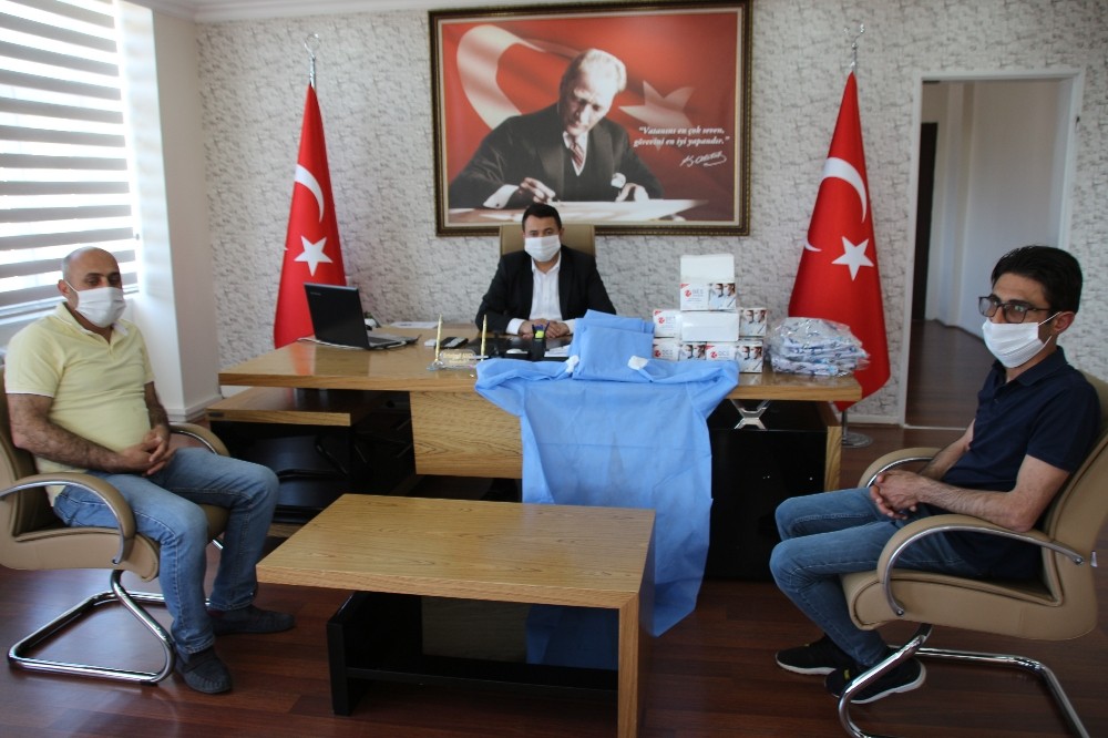 Varto Belediyesine tulum ve maske desteği 