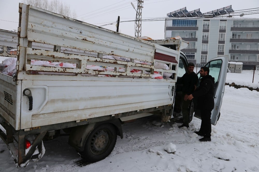 Varto Müftülüğünden Elazığ ve İdlib’e yardım 
