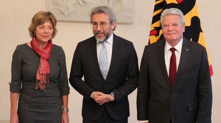 Vatan haini Can Dündar'dan küstah tehdit