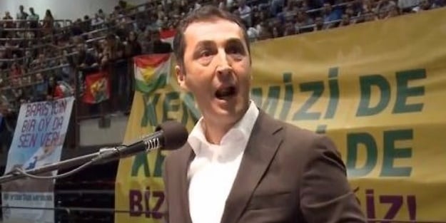 Vatan haini Cem Özdemir Afrin'deki teröristlere ağlıyor