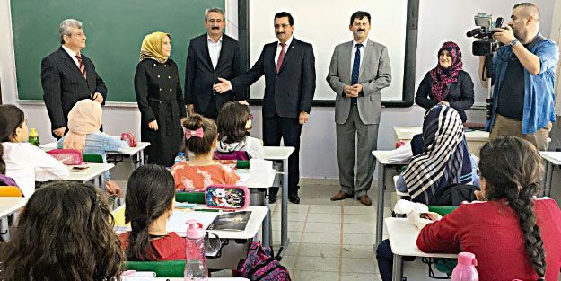 FETÖ okullarında vatan haini değil imam hatip nesli yetişiyor
