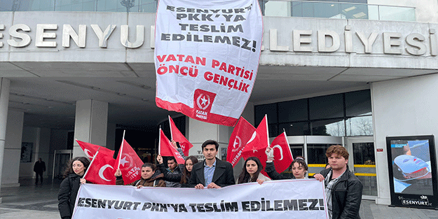 Vatan Partisi'nden Esenyurt'ta eylem! 'PKK'ya teslim etmeyeceğiz' pankartı astılar