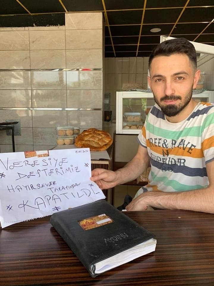 Vatandaşın 3 bin liralık ekmek borcunu ödedi 