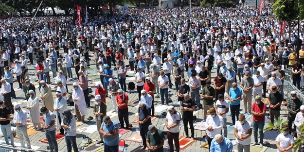 Vatandaşın Ayasofya coşkusu: Bu necip millet her hizmeti desteklemeye hazır