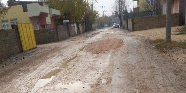 Vatandaşın çamurla imtihanı