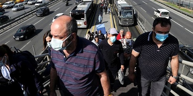Vatandaşlar CHP'li İBB'ye isyan etti: Her gün insanlar ölüyor bunlar seferleri azaltıyor