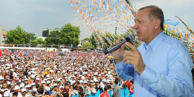 Vatandaşlar heyecanla Cumhurbaşkanı Erdoğan'ı bekliyor