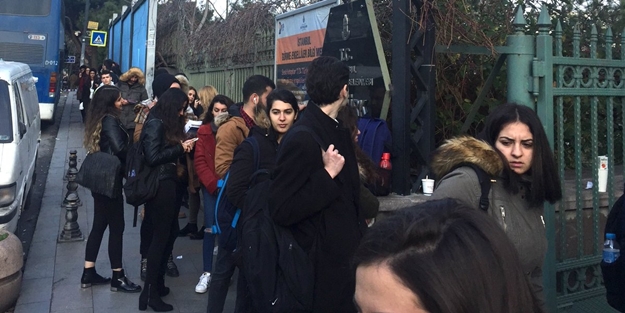 Vatandaşlar Taksim'e kütüphane istiyor