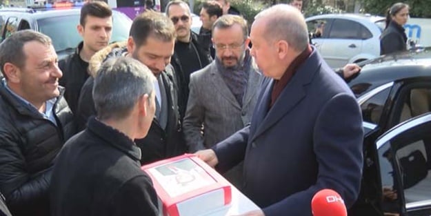 Vatandaşlardan Başkan Erdoğan'a doğum günü sürprizi