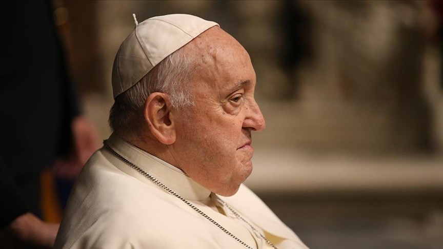 Vatikan duyurdu: Papa Francis, solunum krizi geçirdi