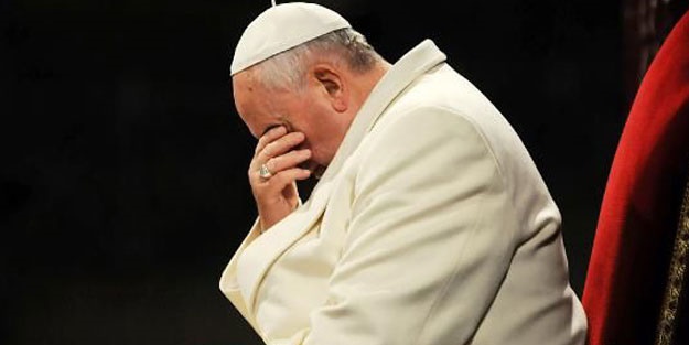 Vatikan'da Papa'ya cevap