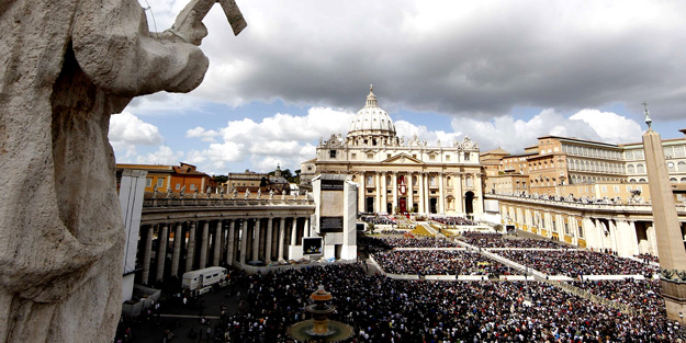 Vatikan'ı dolandıran şahısla ilgili flaş gelişme