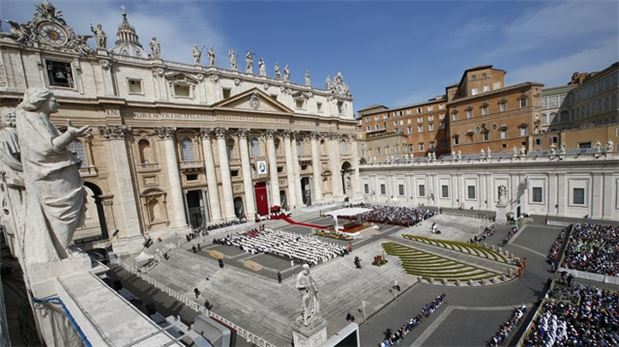 Vatikan’ın İstanbul’daki temsilcisini değiştirdi
