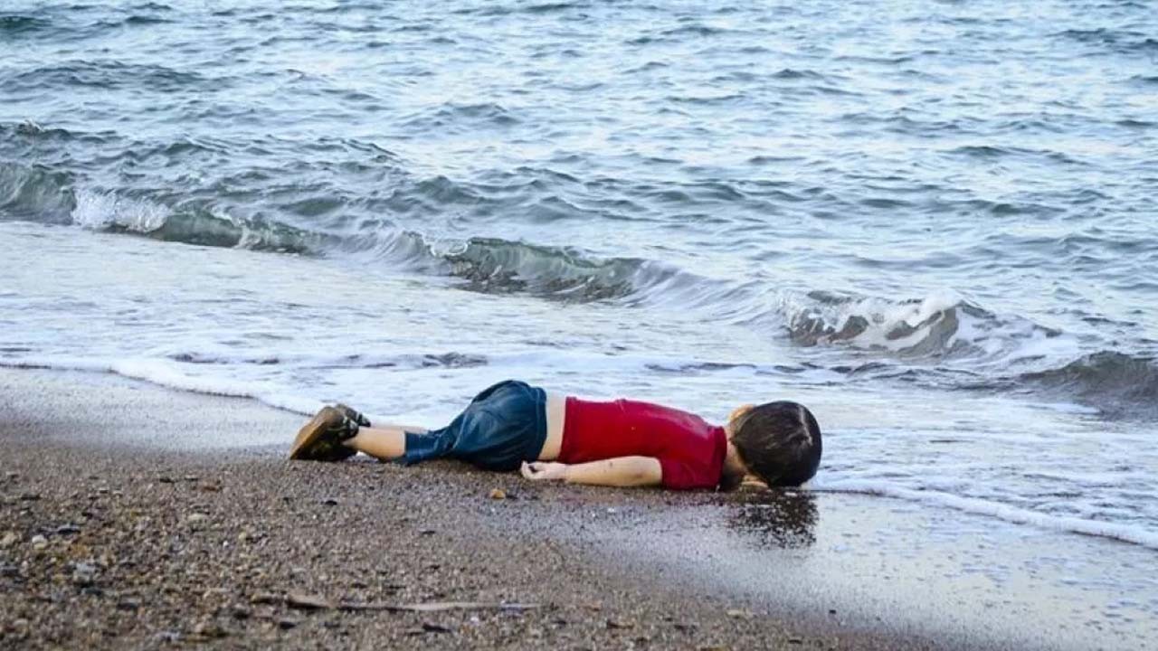 Ve Aylan bebek başını kaldırıyor: İntikamın alındı, zalim devrildi! Lanet olsun katillere...