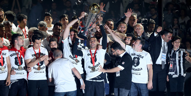 Ve Beşiktaş kupayı aldı