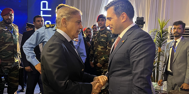 Ve imzalar atıldı! Kardeş ülkede Baykar rüzgarı