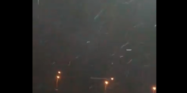 Ve İstanbul'da kar yağışı başladı