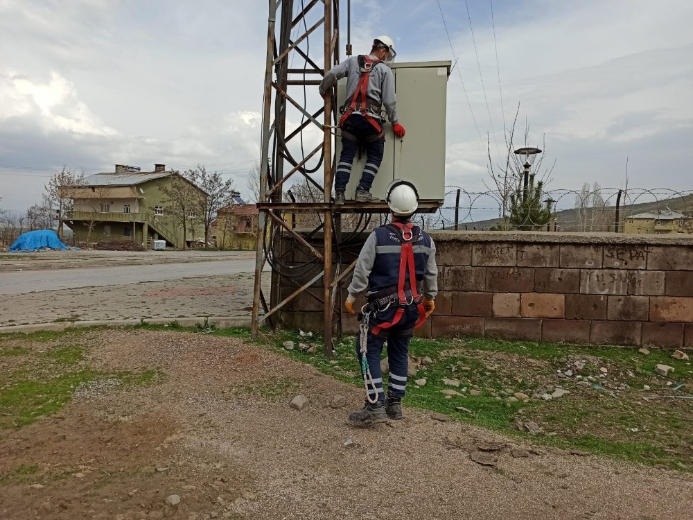 VEDAŞ çalışmalarını aralıksız sürdürmeye devam ediyor 