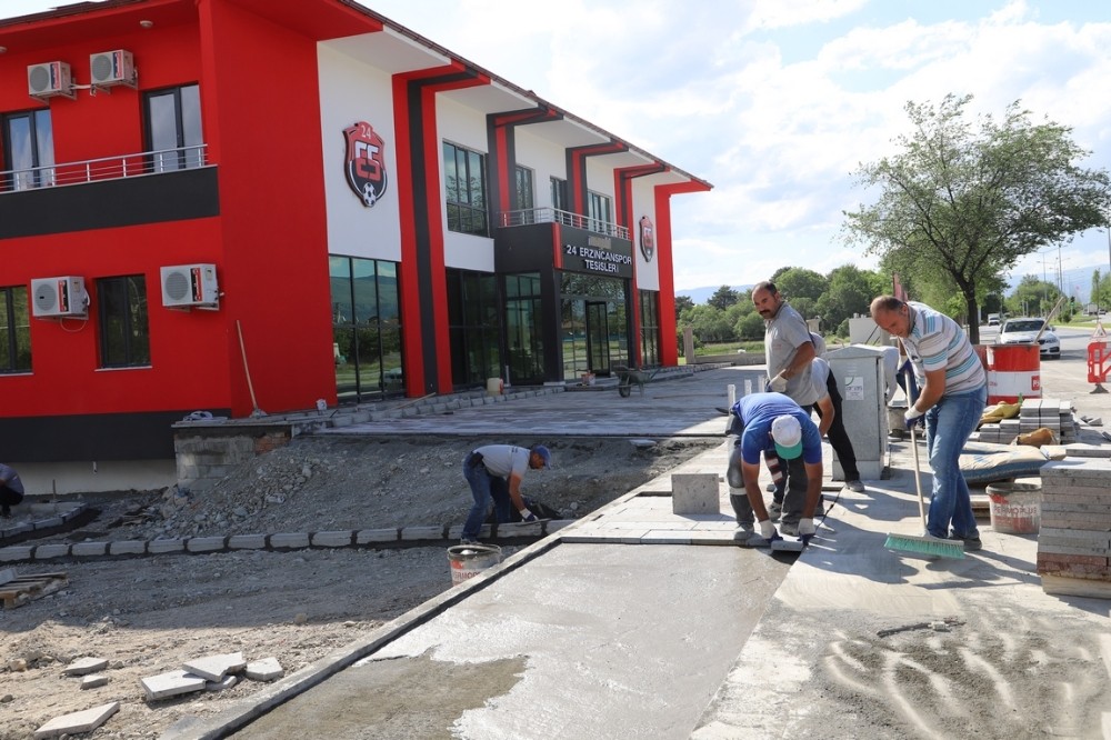 Vedat Çimen Tesislerinde peyzaj ve çevre düzenlemesi çalışmaları yapılıyor 