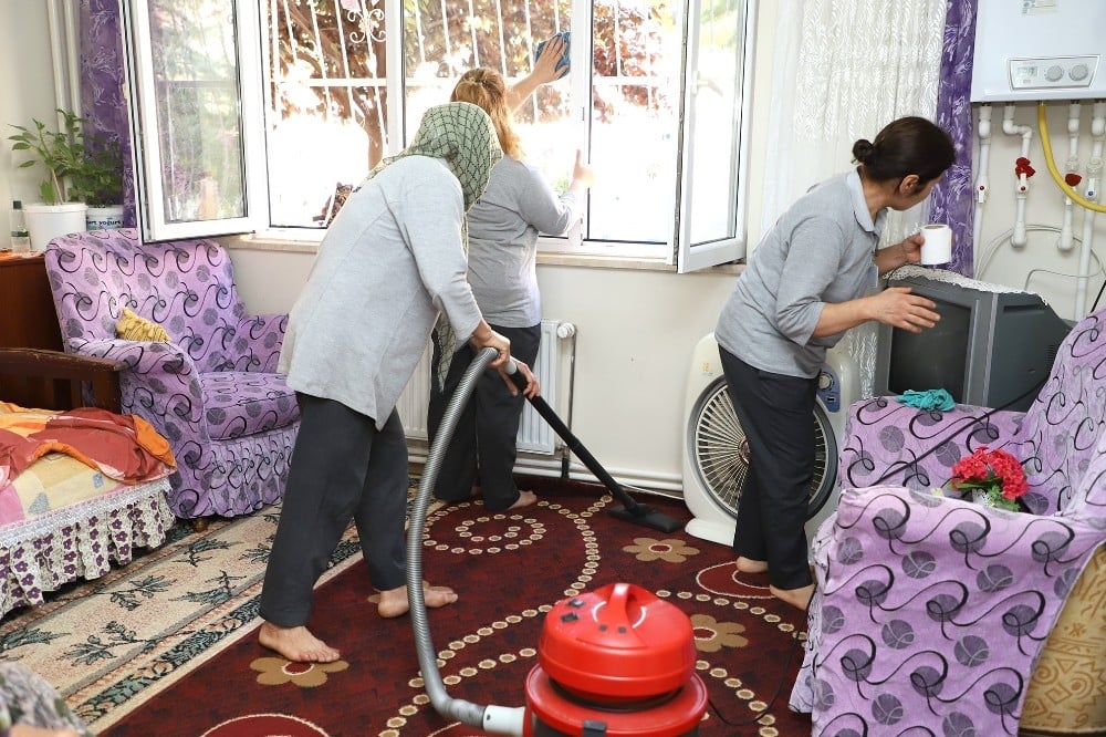 ‘Vefa’ duygusuyla yapılan hizmet mutlu ediyor 