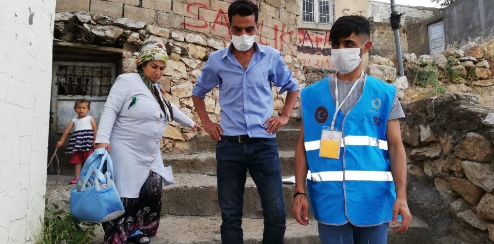 Vefa ekipleri, kuvözde yatan çocuk için seferber oldu 