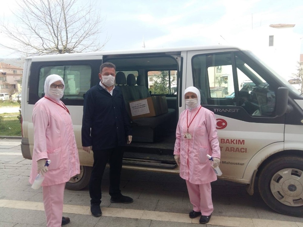 Vefa grubu çalışıyor, 1200 yaşlıya hizmet verildi 