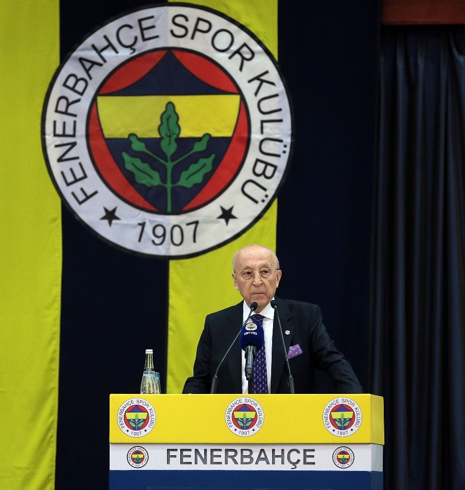 Vefa Küçük: 