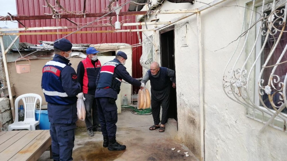 Vefa Sosyal Destek grubu 3 bin 294 kişinin ihtiyacını karşıladı 