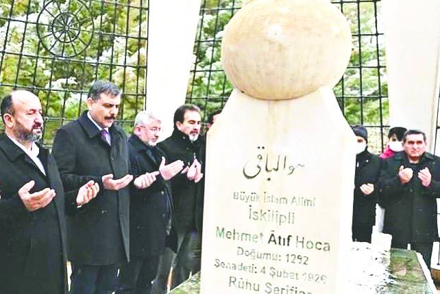 ‘Vefalı Vali’den laikçi yobazlara tarih dersi