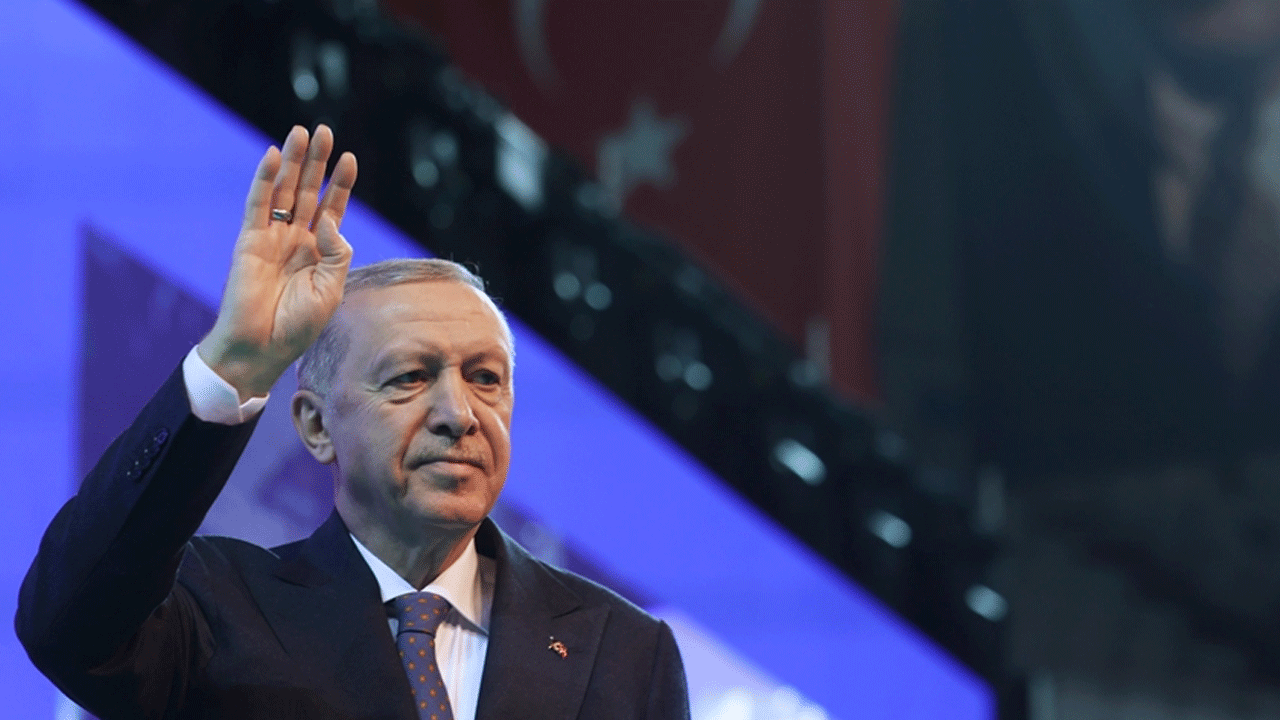 Vefasıyla tanınan Cumhurbaşkanı Erdoğan'dan Barış Manço mesajı