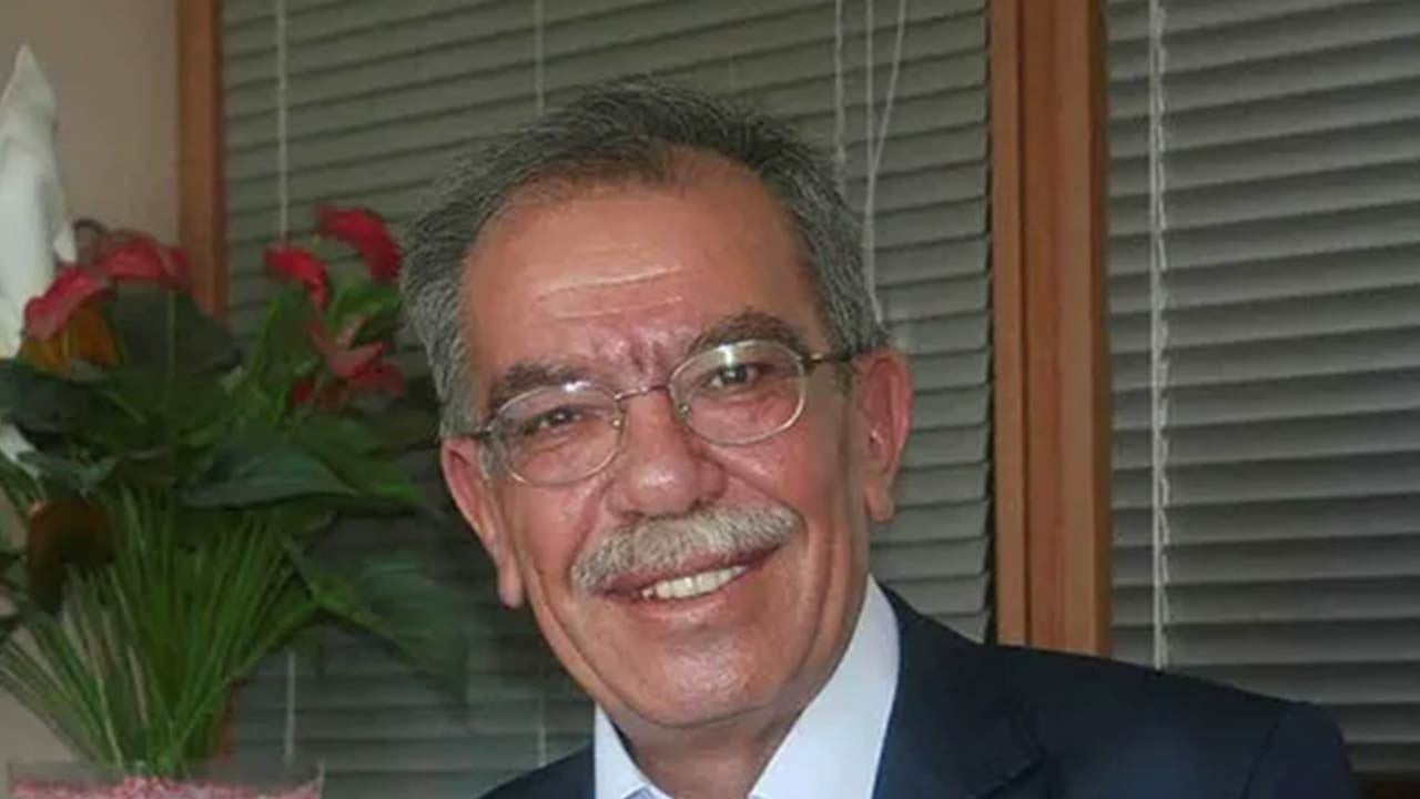 Vefatının seneyi devriyesinde rahmetle anıyoruz: İşte Hasan Karakaya'nın yüreğini parçalayan olay! 'Biriniz bile açarsa başını hakkımı helal etmem!'