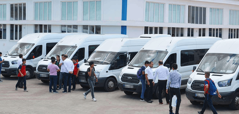 Velilerden servis tepkisi: Okul servislerindeki sorunlara çözüm bekliyoruz