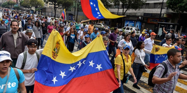 Venezuela'da olaylar durulmuyor! 268 gözaltı