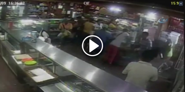 Bu kez aç kalan 'halk' saldırdı