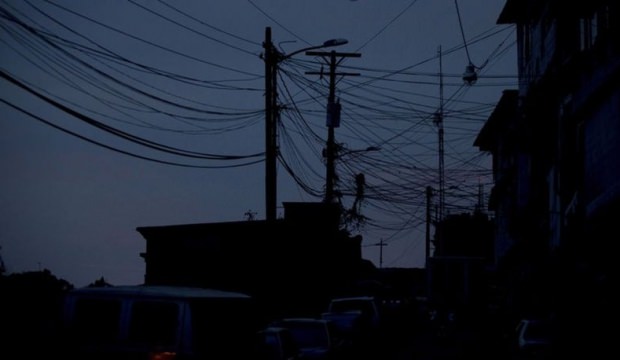 Venezuela'ya yeni saldırı düzenlendi