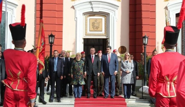 Venezuelalı askerlerden Erdoğan'a görülmemiş jest!