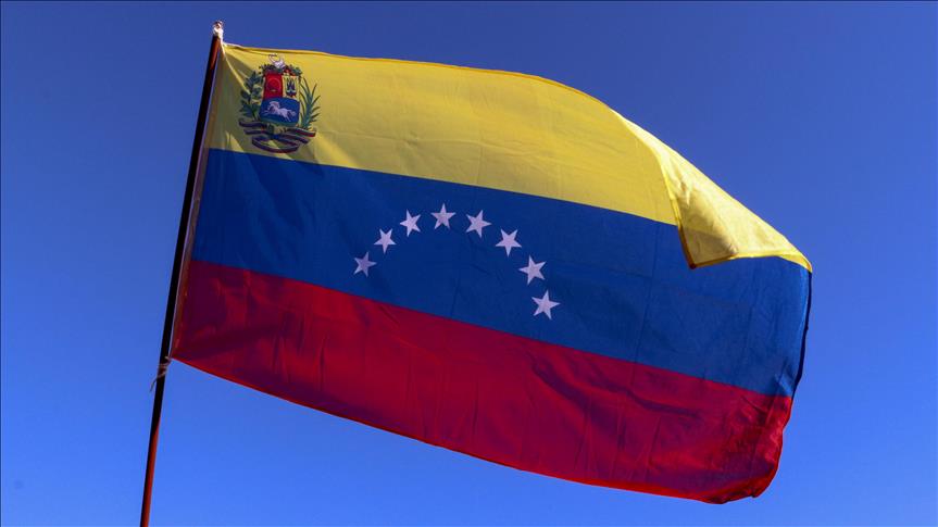 Darbeci Juan Guaido istedi, ABD gönderdi