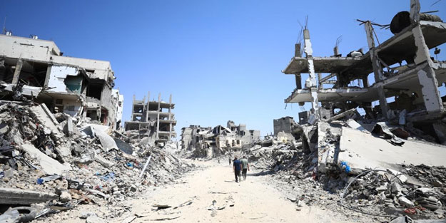 Verdikleri silahlarla Katil İsrail Gazze'de sağlam bina kalmadı! Ateşkesin yüzde 90'ı tamammış